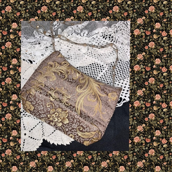 Lisa Violetto  SF Vintage Inspired Elegant Beaded Shoulder Evening Bag - Picture 4 of 8